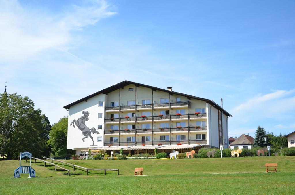 Hotel Reitzentrum Hausruckhof Ampflwang im Hausruckwald Exteriér fotografie